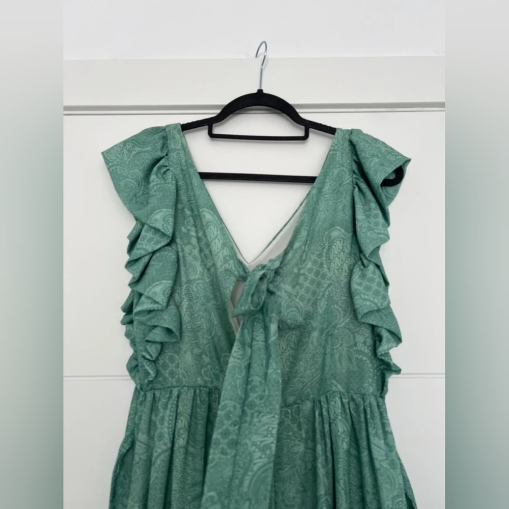 Flutter Sleeve V-Neck Green Paisley Dress